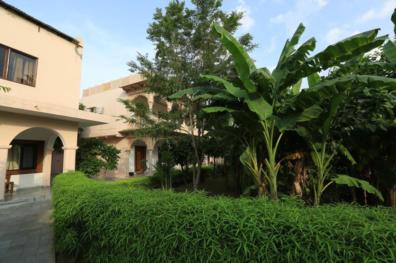 Hotel Sunbird Bharatpur Exterior photo