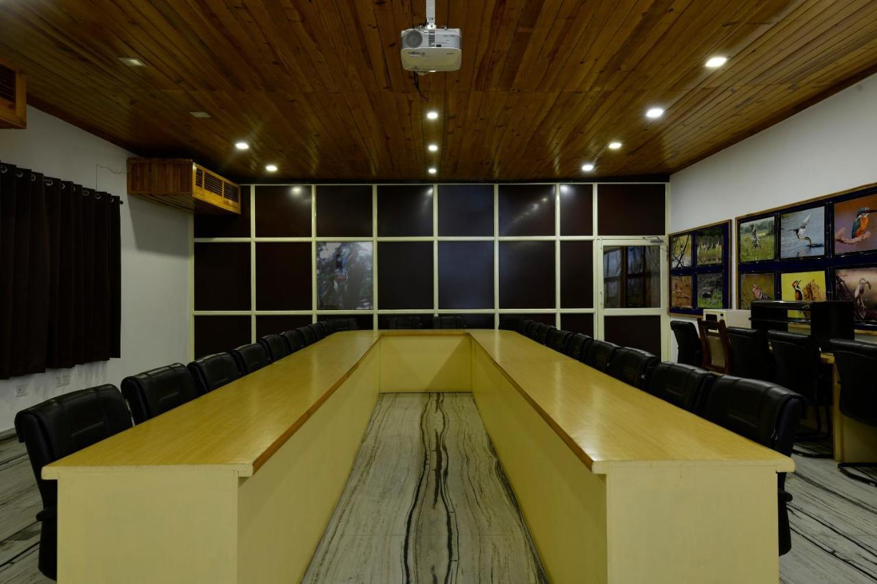Hotel Sunbird Bharatpur Exterior photo