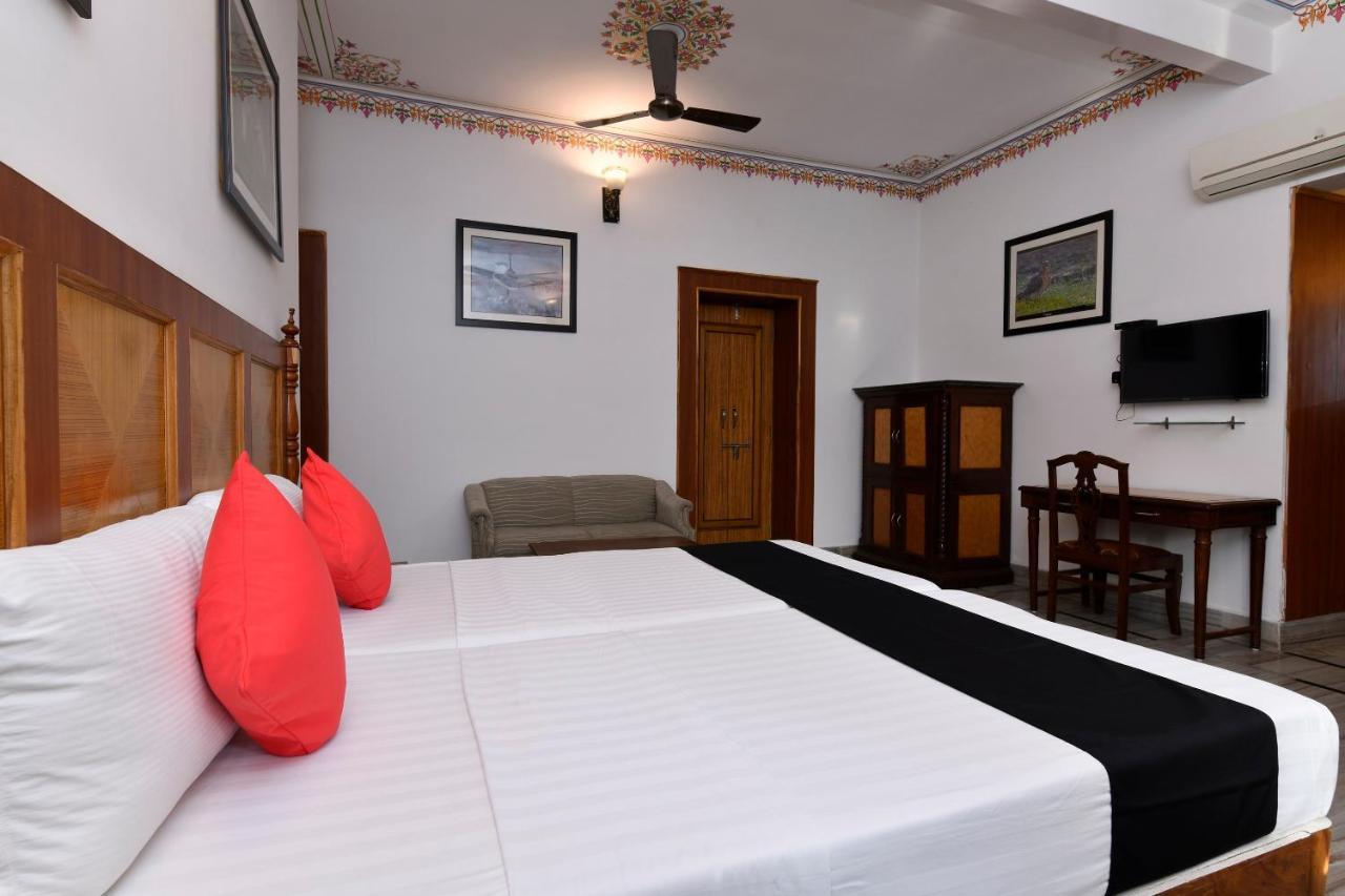 Hotel Sunbird Bharatpur Exterior photo