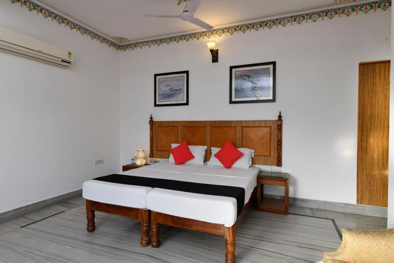 Hotel Sunbird Bharatpur Exterior photo
