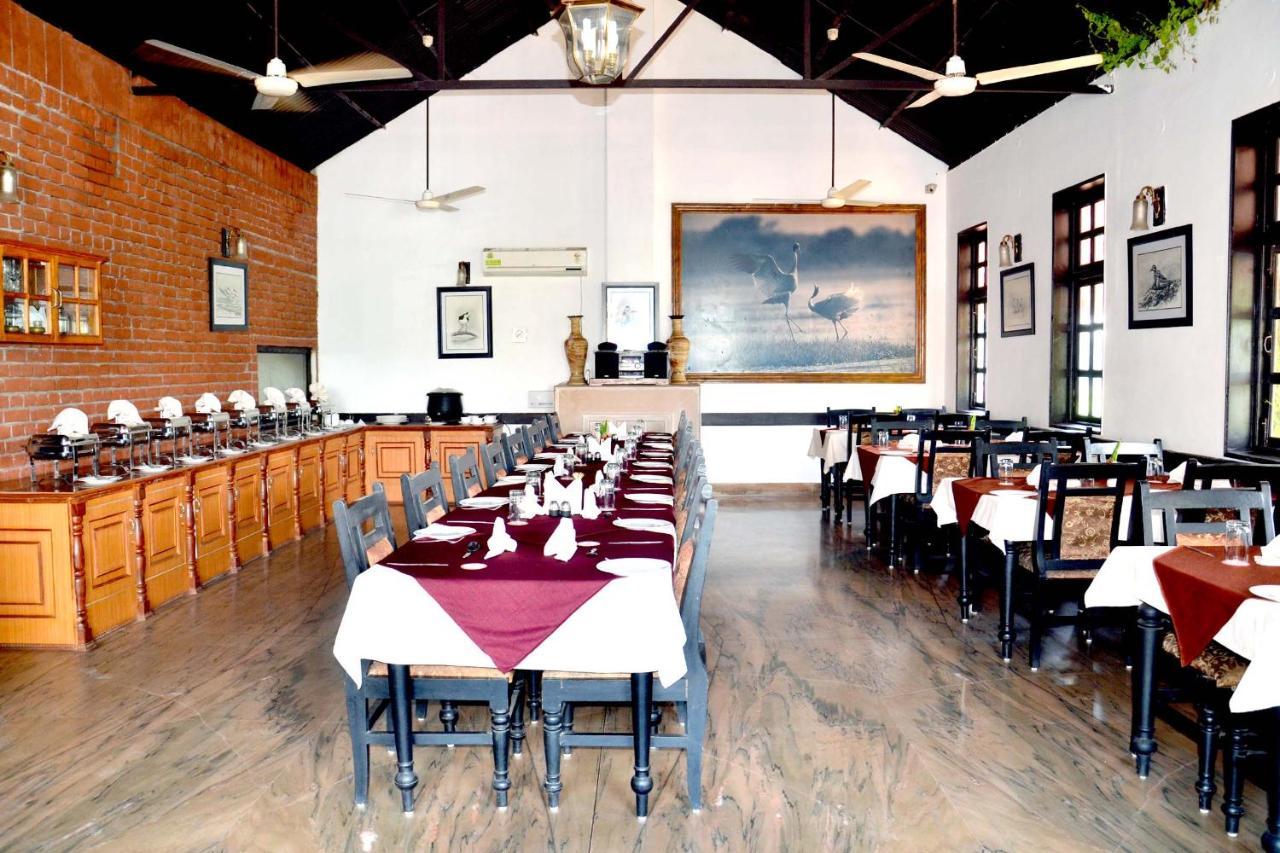 Hotel Sunbird Bharatpur Exterior photo
