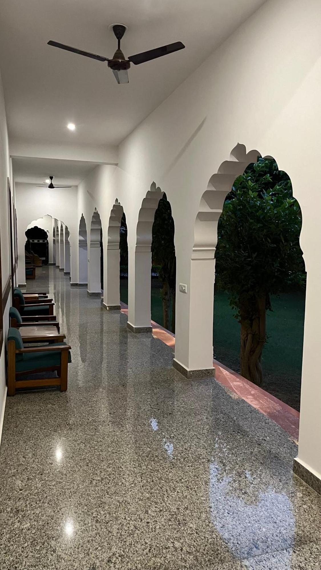 Hotel Sunbird Bharatpur Exterior photo