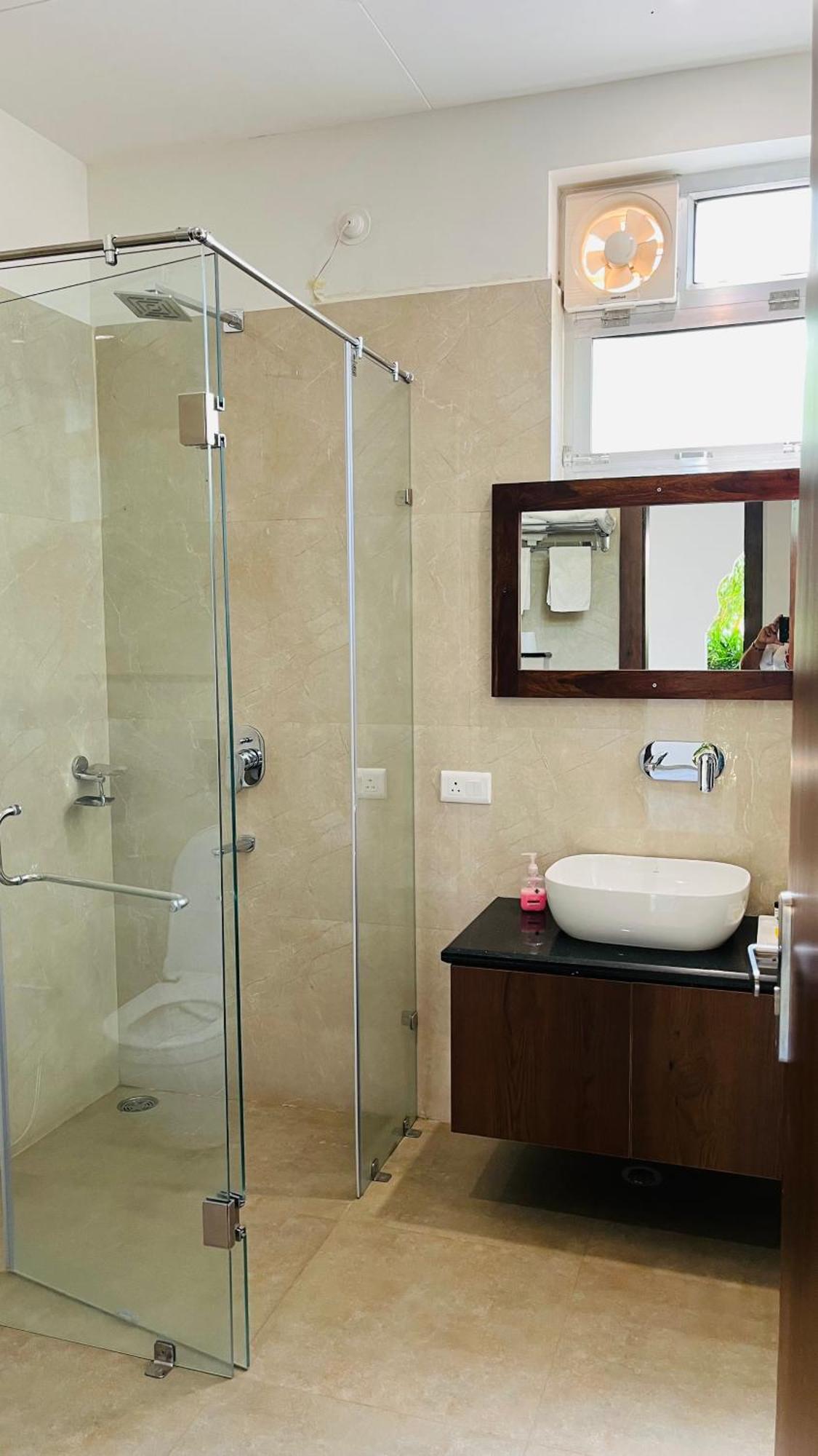 Hotel Sunbird Bharatpur Exterior photo
